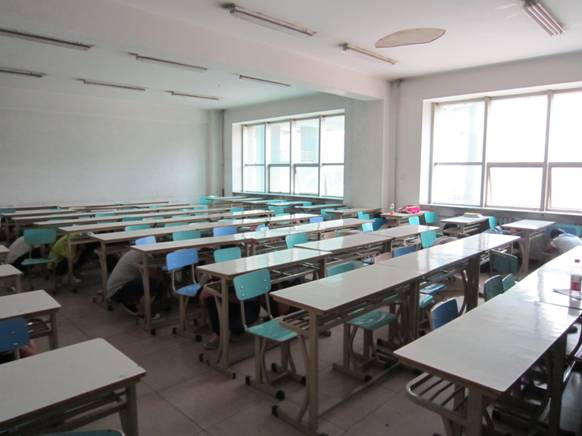 思政部与法学系举行消防地震应急演练-太原工业学院